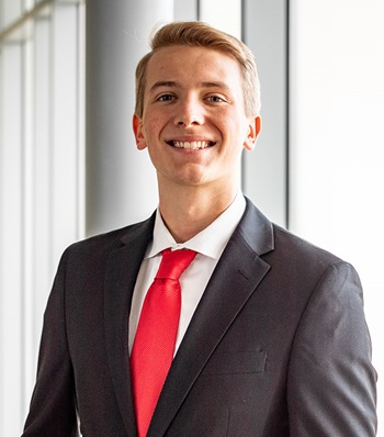 Success story Christian Schoppert smiling.