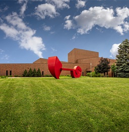 An outdoor shot of the Warren M Lee Center for Fine Arts.