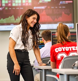 Students in the Ellis Finance & Analytics Lab