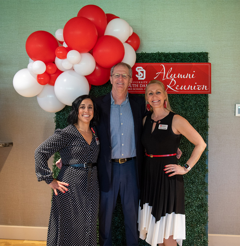 The School of Medicine alumni at a meet up event.