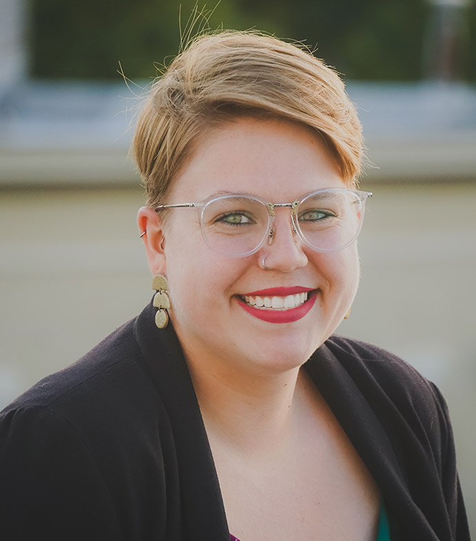 Success story Abby Holland smiling.