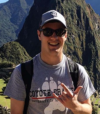 Success story Lucas Lund smiling.