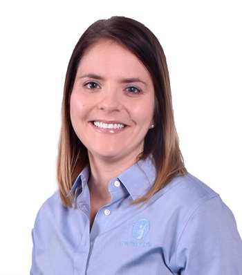 Success story Rachel Weineke smiling.