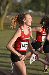 Abby Ripperda running cross country.